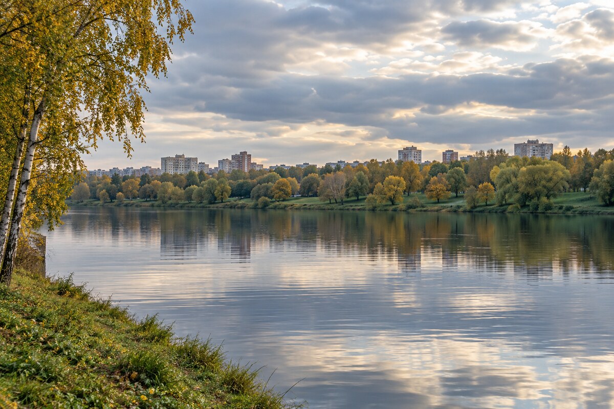 Московский речной пейзаж Московский речной пейзаж