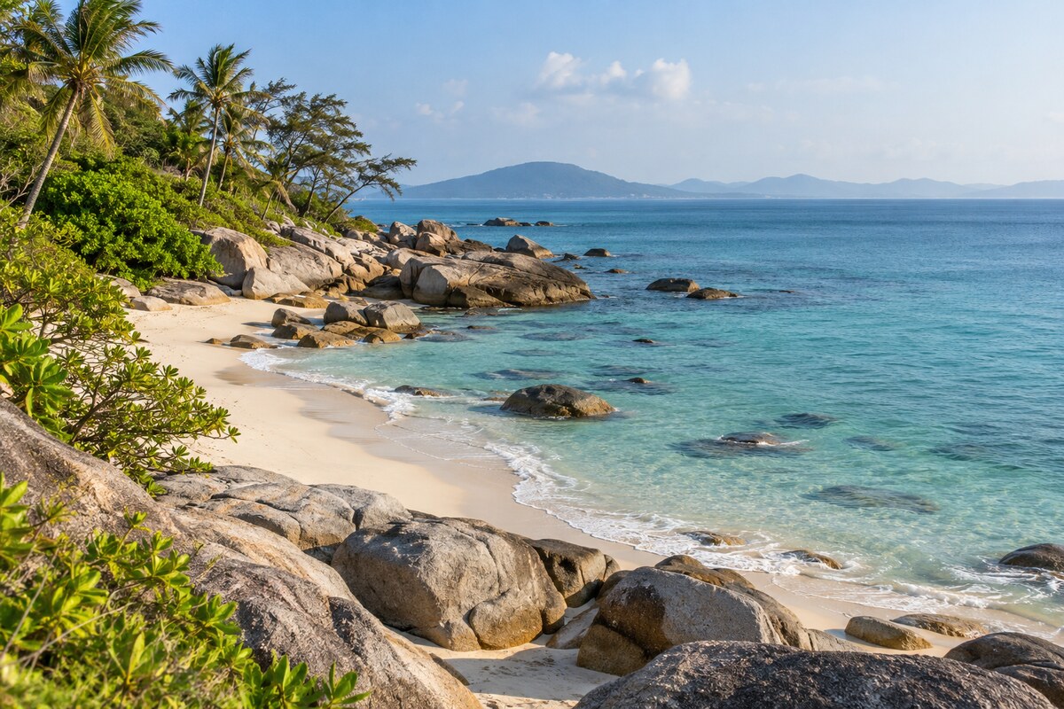 Typical Hainan coastal landscape Typical Hainan coastal landscape